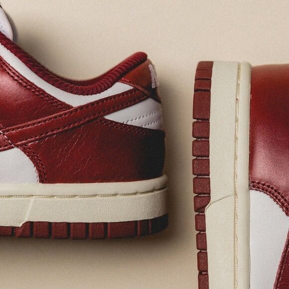 7W - [NEW] Women's Nike Dunk Low PRM Shoes White FJ4555-100 - Picture 6 of 7